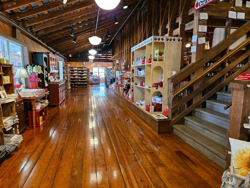 The Apple Barn & Cider Mill, Sevierville, TN