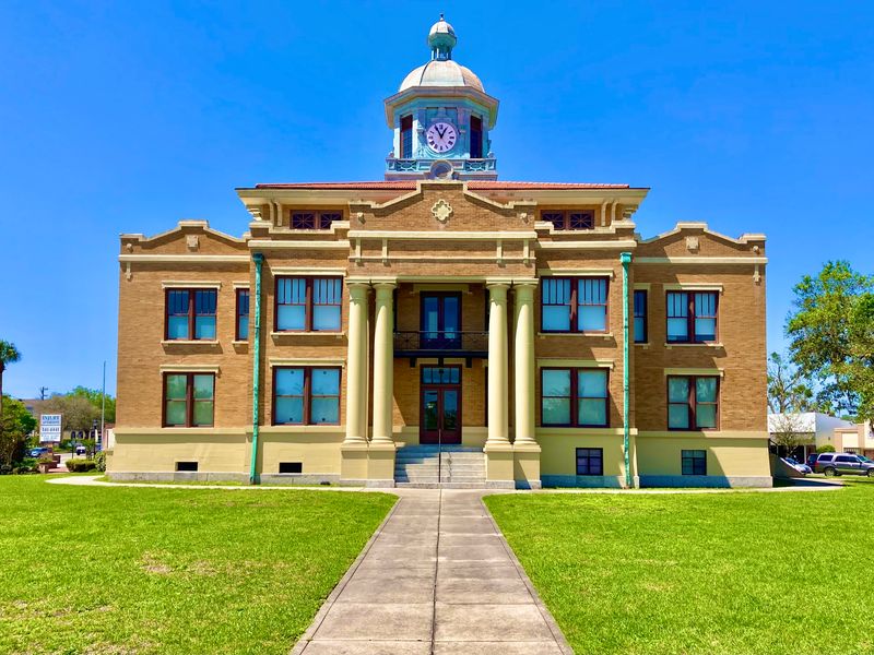 Old Courthouse Heritage Museum, Inverness