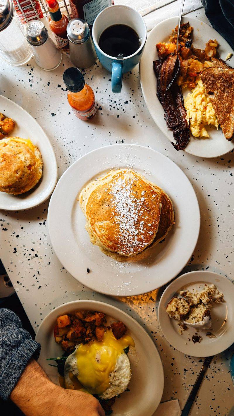 Breakfast Hours Built For Early Risers