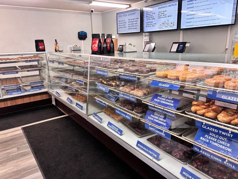 Donna's Donuts