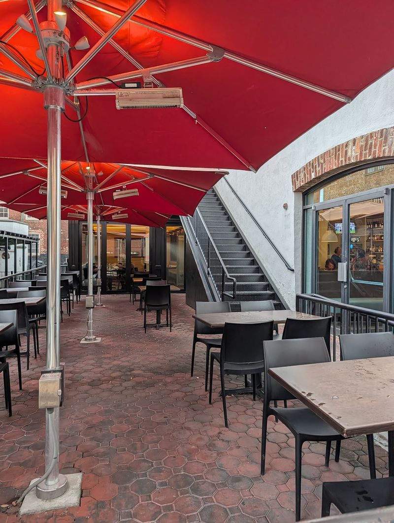 The Hard Shell, Richmond