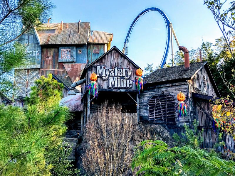 Roller Coasters That Punch Above The Park's Size