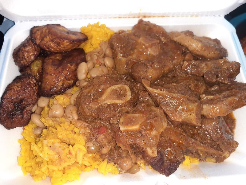 Catering That Feeds The Whole Crew