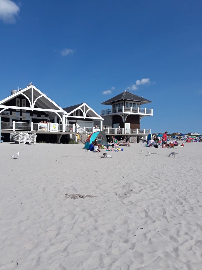 Roger Wheeler State Beach