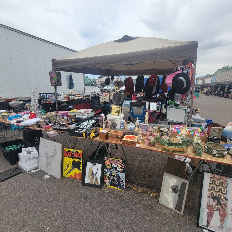 Garage Sale On Giant Mode