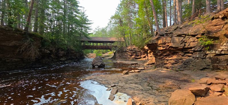 Short Trails That Circle The Whole Gorge
