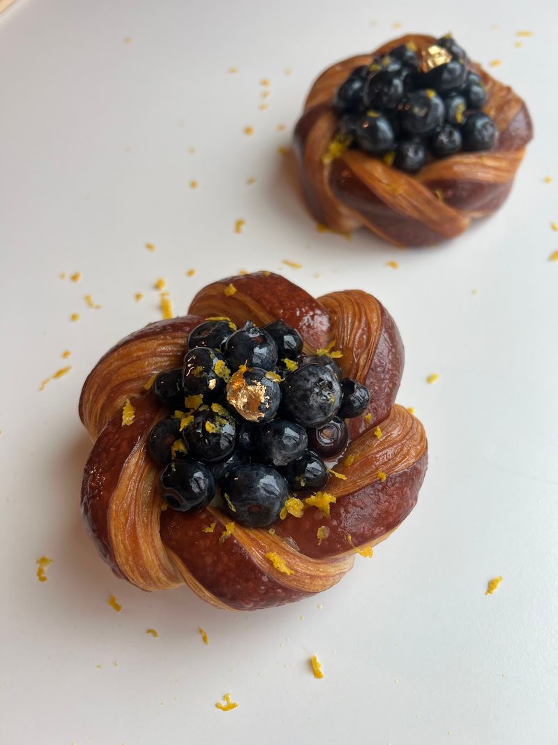 Pastries That Look Like Small Works Of Art