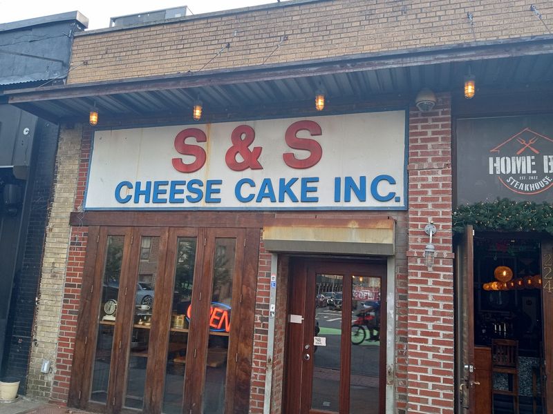 S&S Cheesecake - Kingsbridge, Bronx