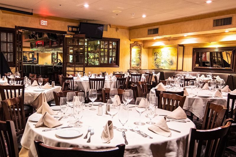 Piero's Italian Cuisine: A Slice Of Old-School Vegas Luxury