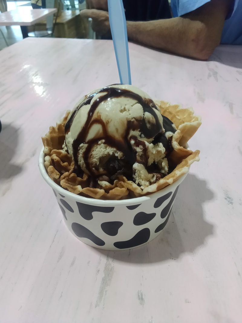 Sundaes, Splits, And Bowls Worth Sharing