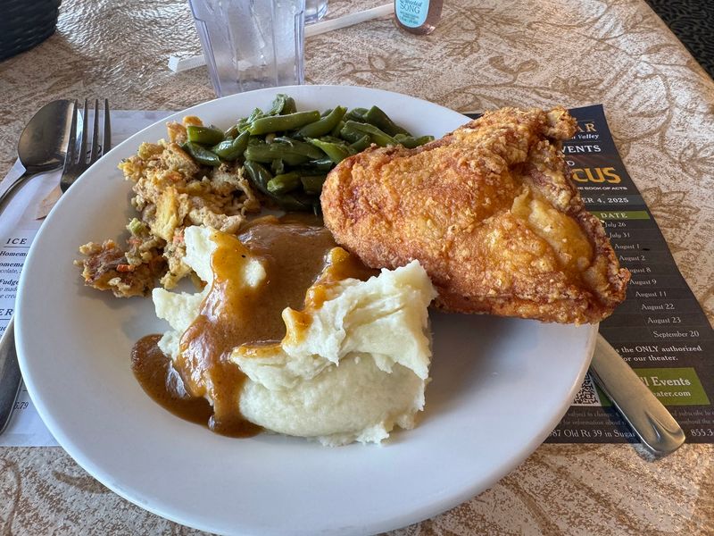 Broasted Chicken, Explained