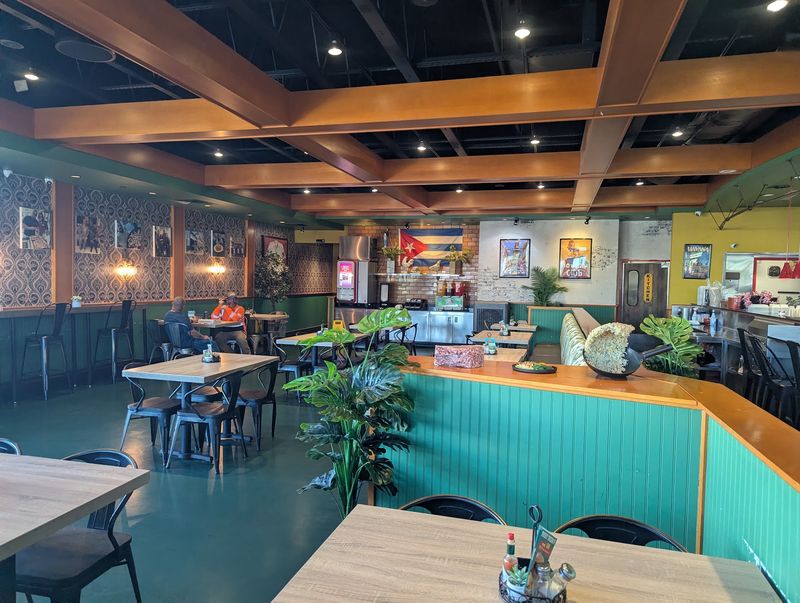 Tropical Vibes And Easy Counter Service