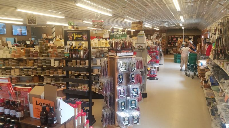 Yoders Country Store, Paris, TN