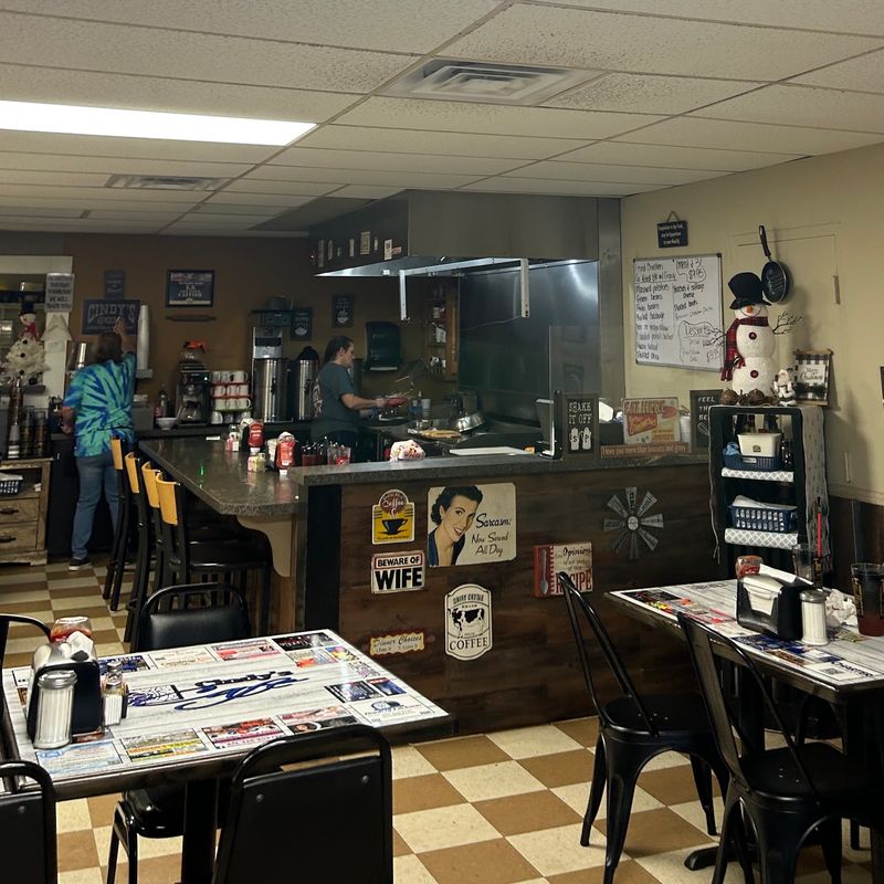 Bottomless Coffee And Service That Keeps Pace