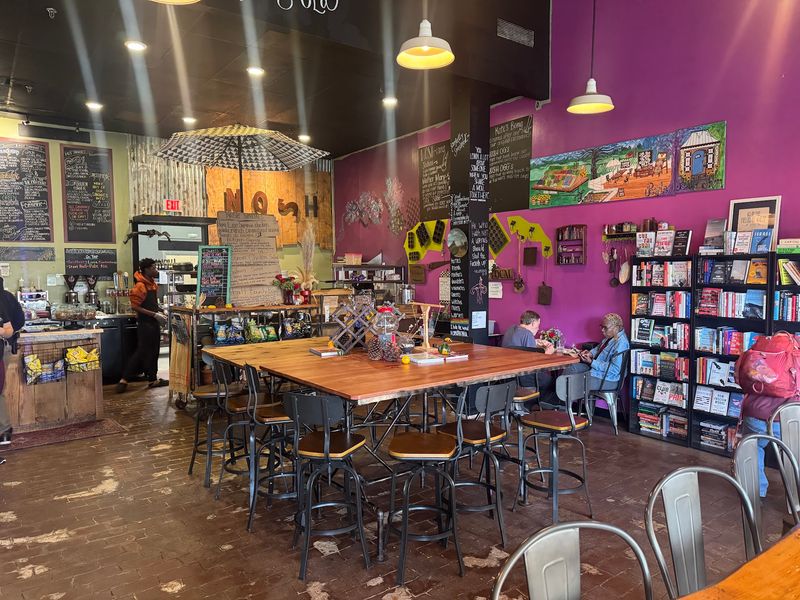 Nosh Cafe And Restaurant