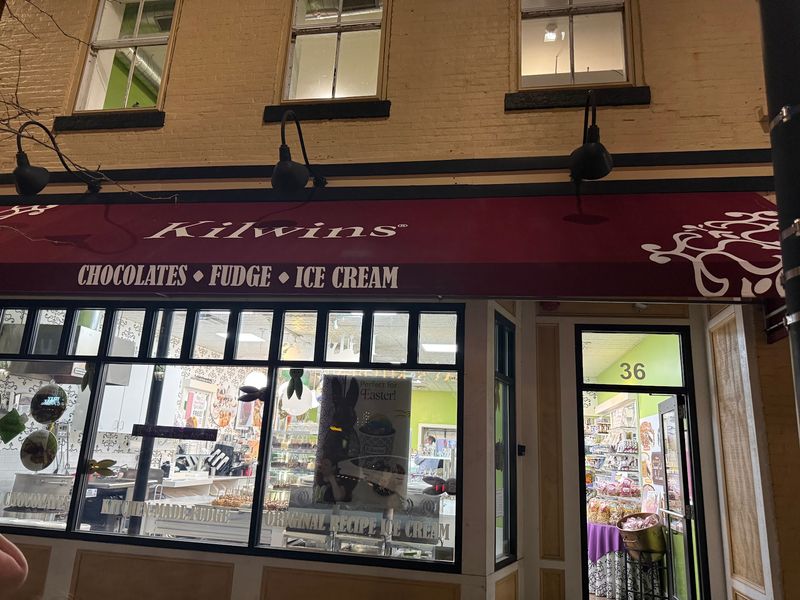 Kilwins Ice Cream - Chocolate - Fudge, Naperville