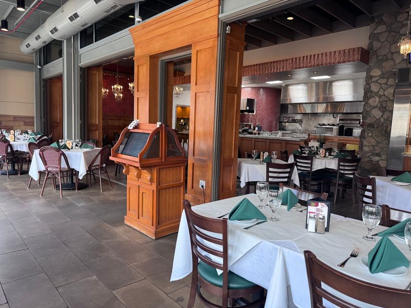 An Open Kitchen And A Pizza Oven Worth Watching