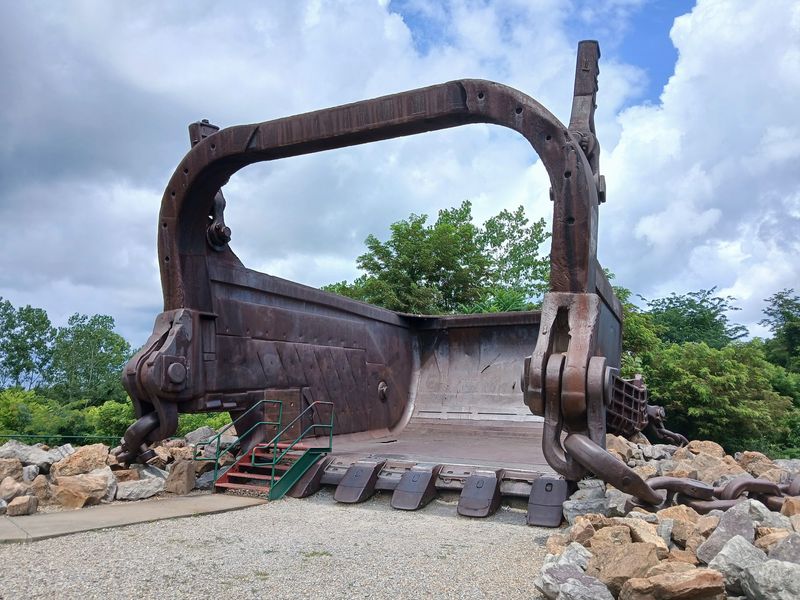 Big Muskie Bucket, McConnelsville, OH