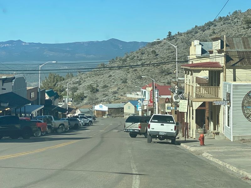 The Atmosphere of a Town That Slowed Down