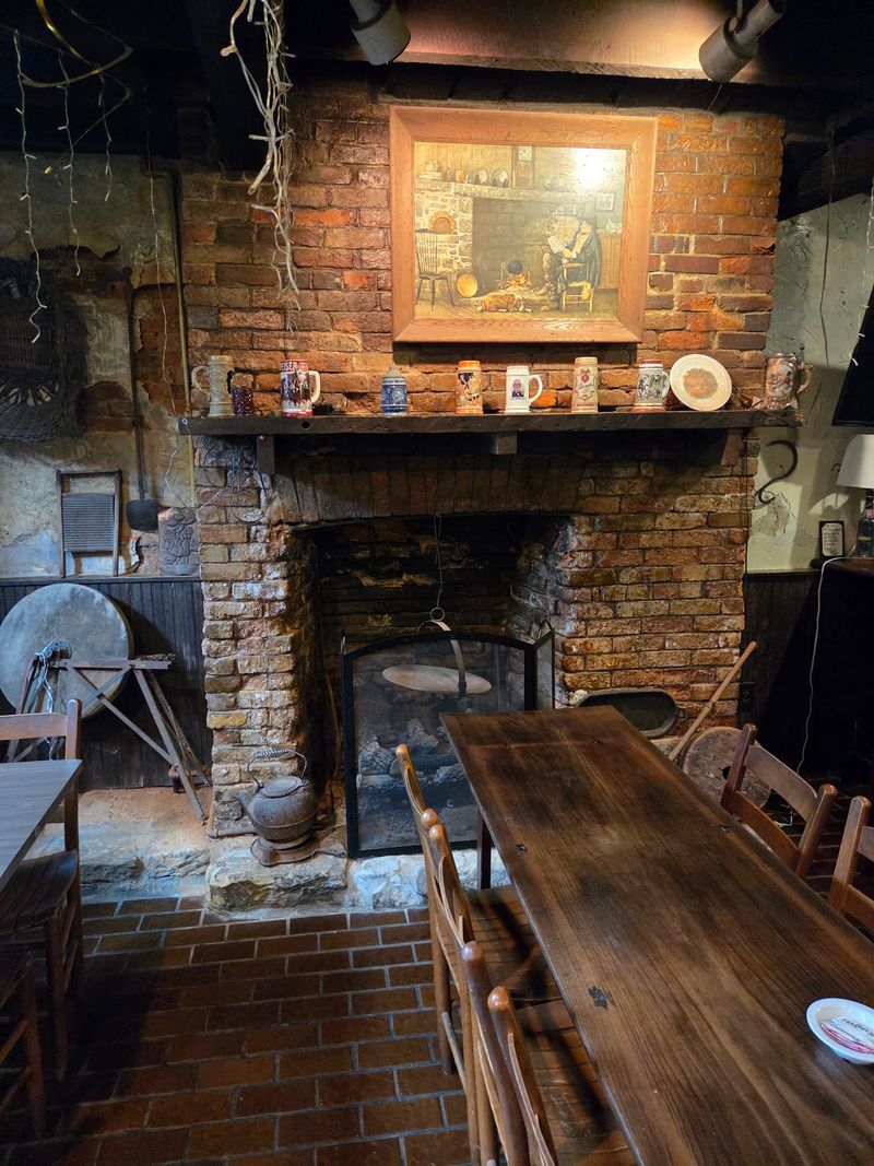 Rooms Full Of Old Charm