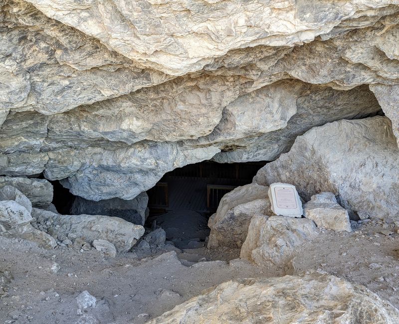 Lovelock Cave, Lovelock, Nevada