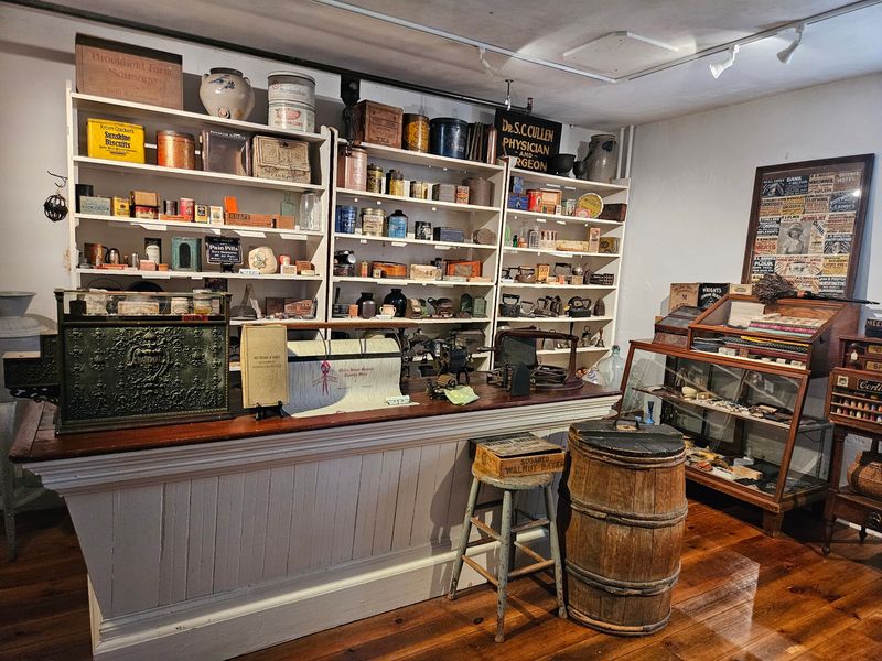 Rooms Filled With Everyday Objects From Another Era