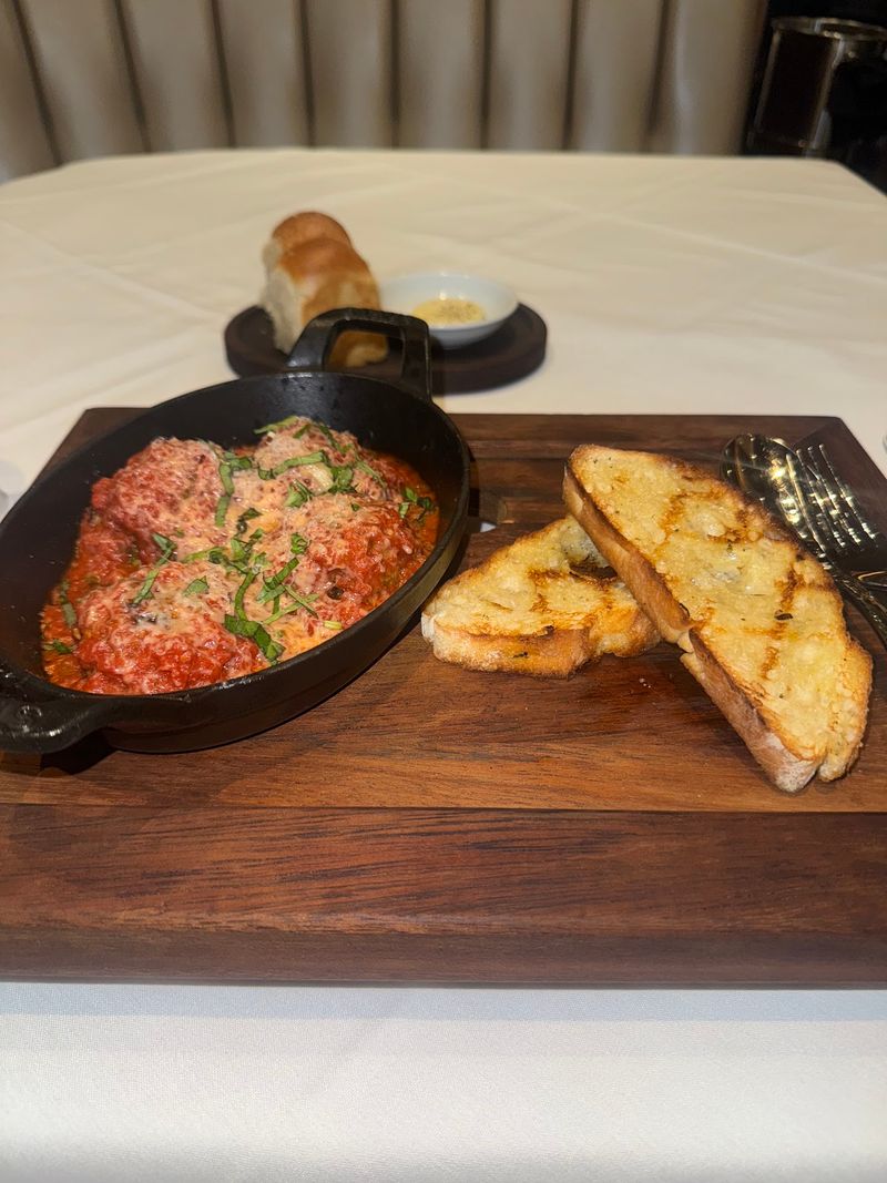 Council Oak Steaks & Seafood