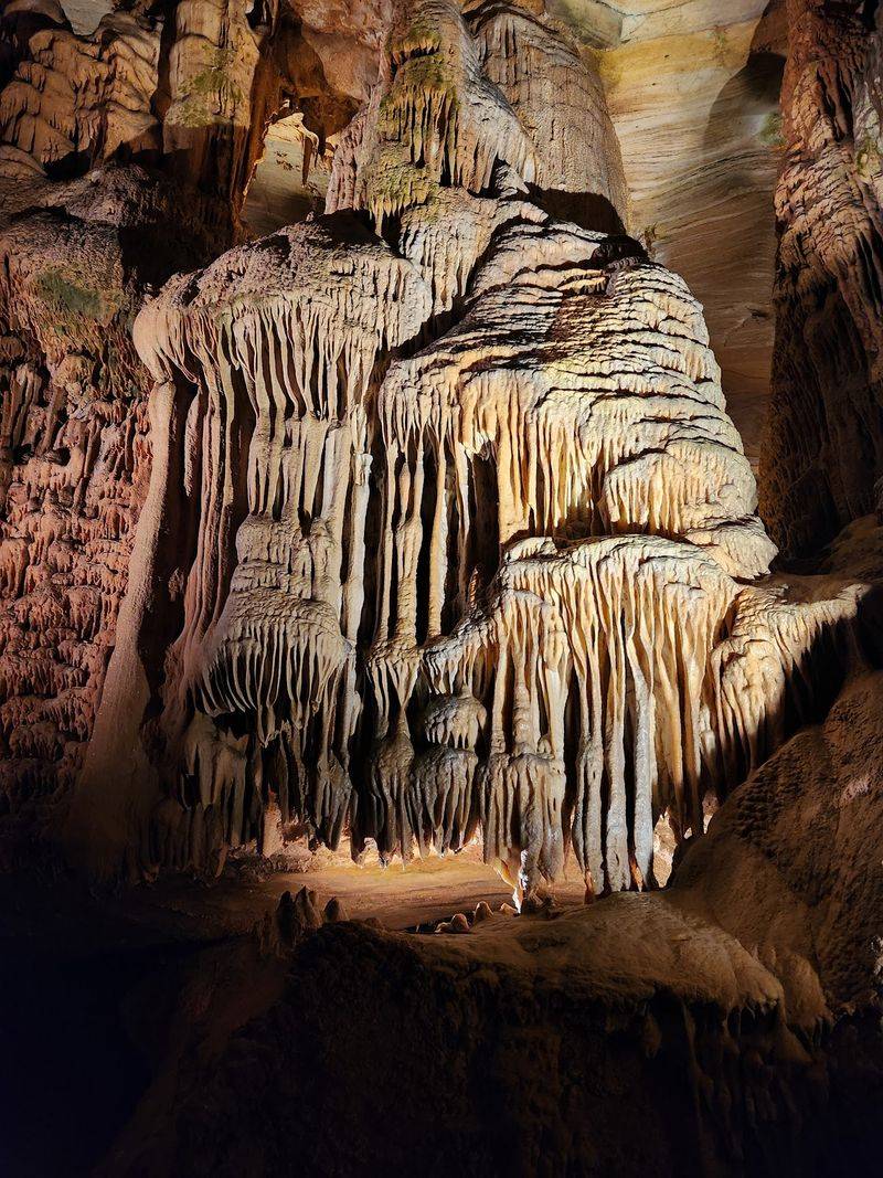 Bristol Caverns