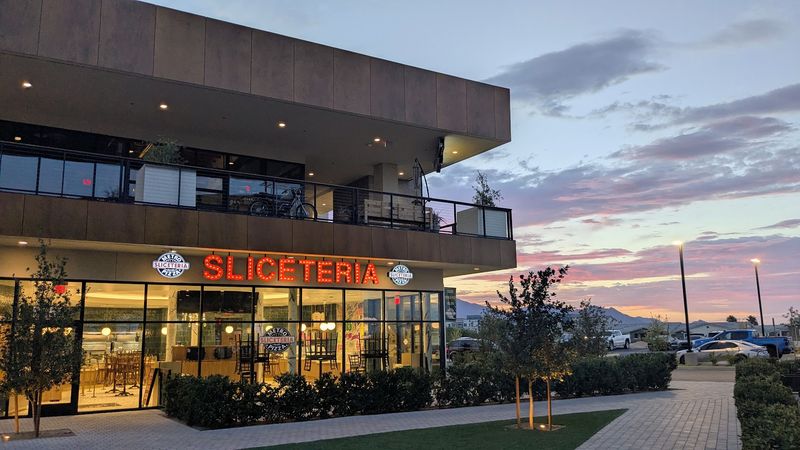 Metro Sliceteria