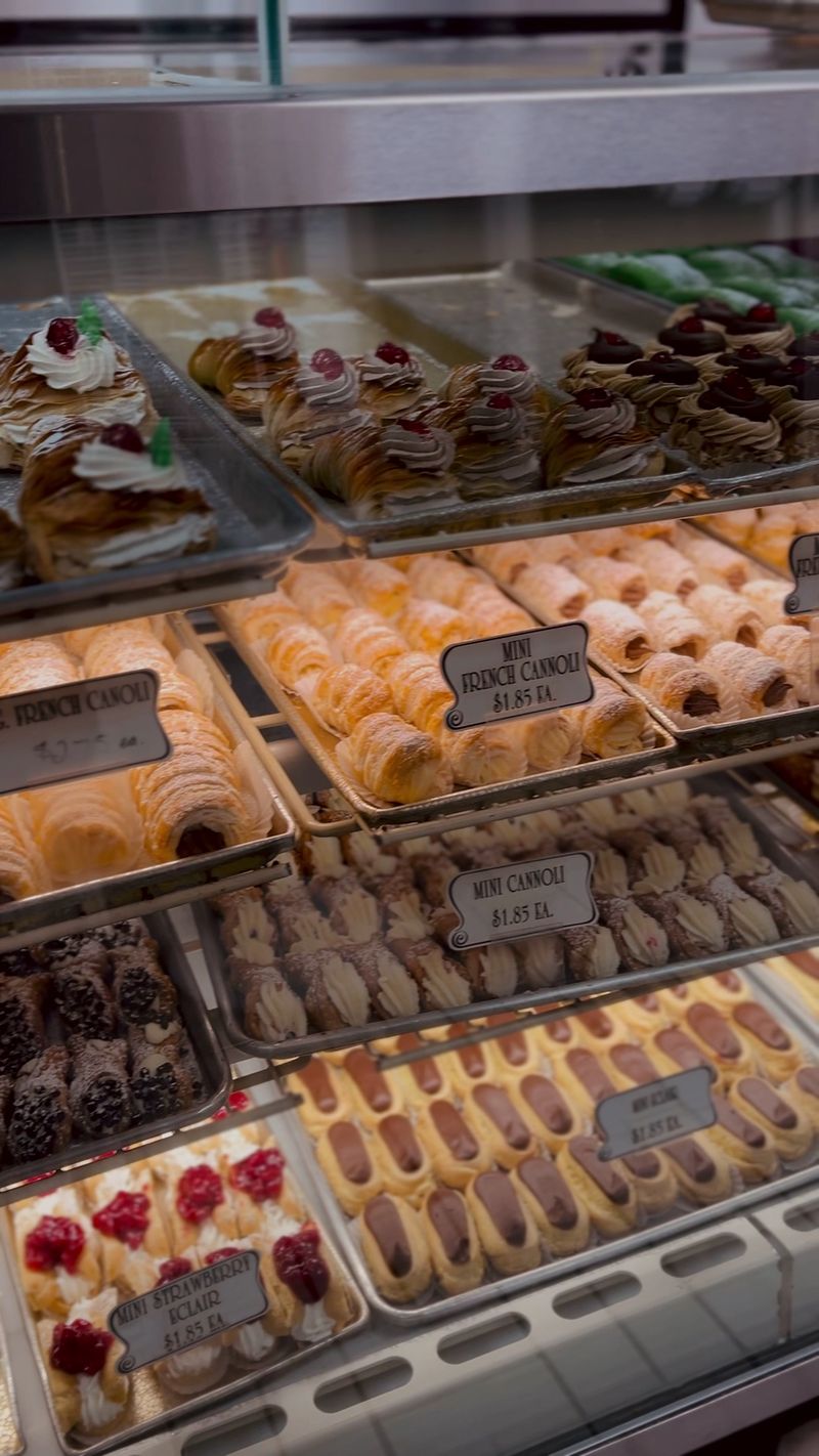 Bella Napoli Bakery - Troy