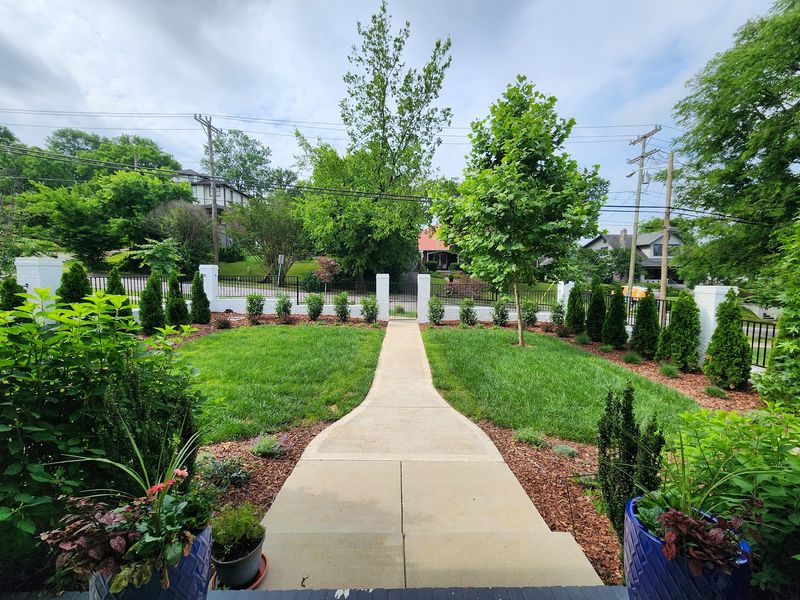 Landscaping Pros Who Think Green In Every Way