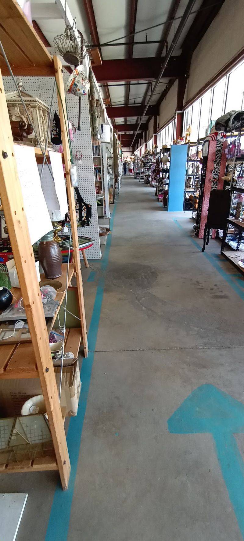 Aisles Built For Wandering, Not Digging