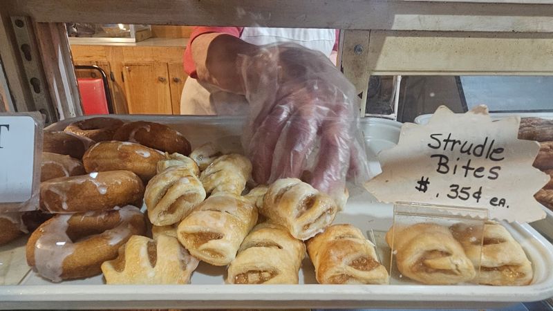 The Fried Pies That Earn The Drive