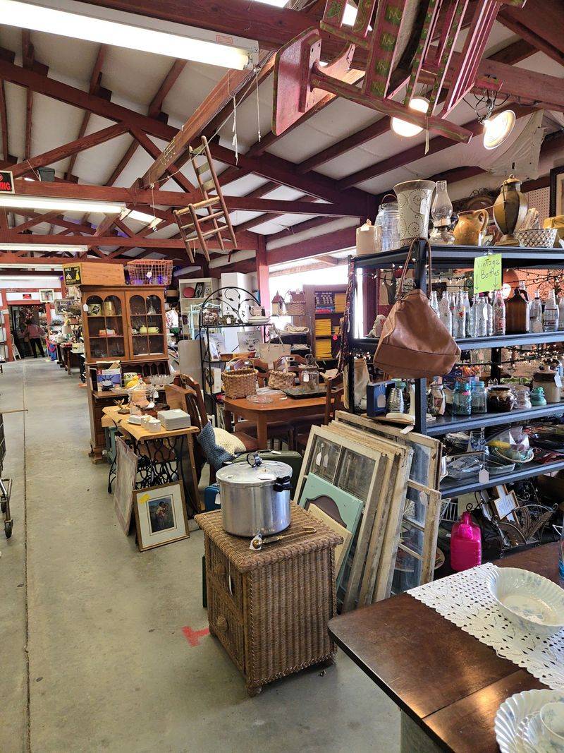 49 South Antique & Flea Market, Florence, MS
