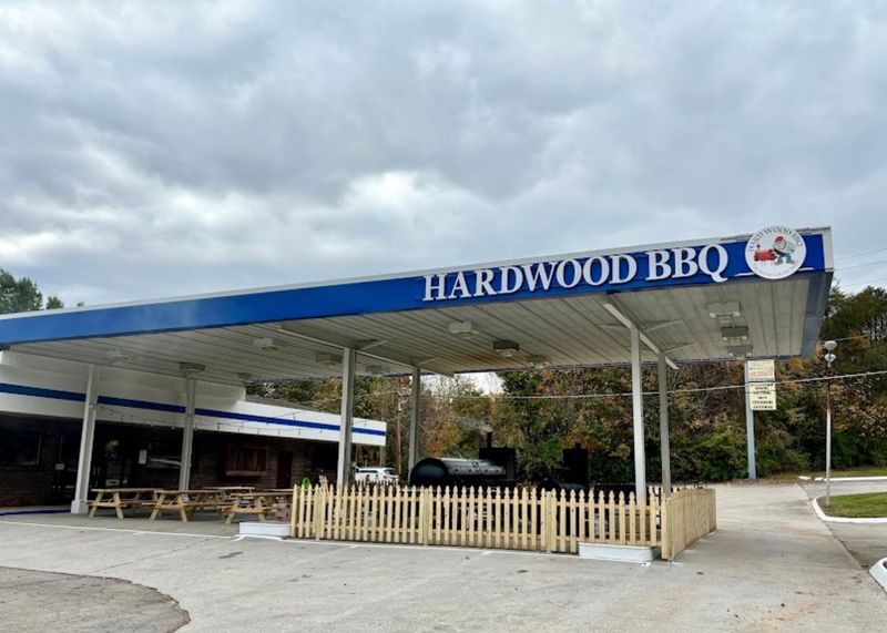 HardWood BBQ