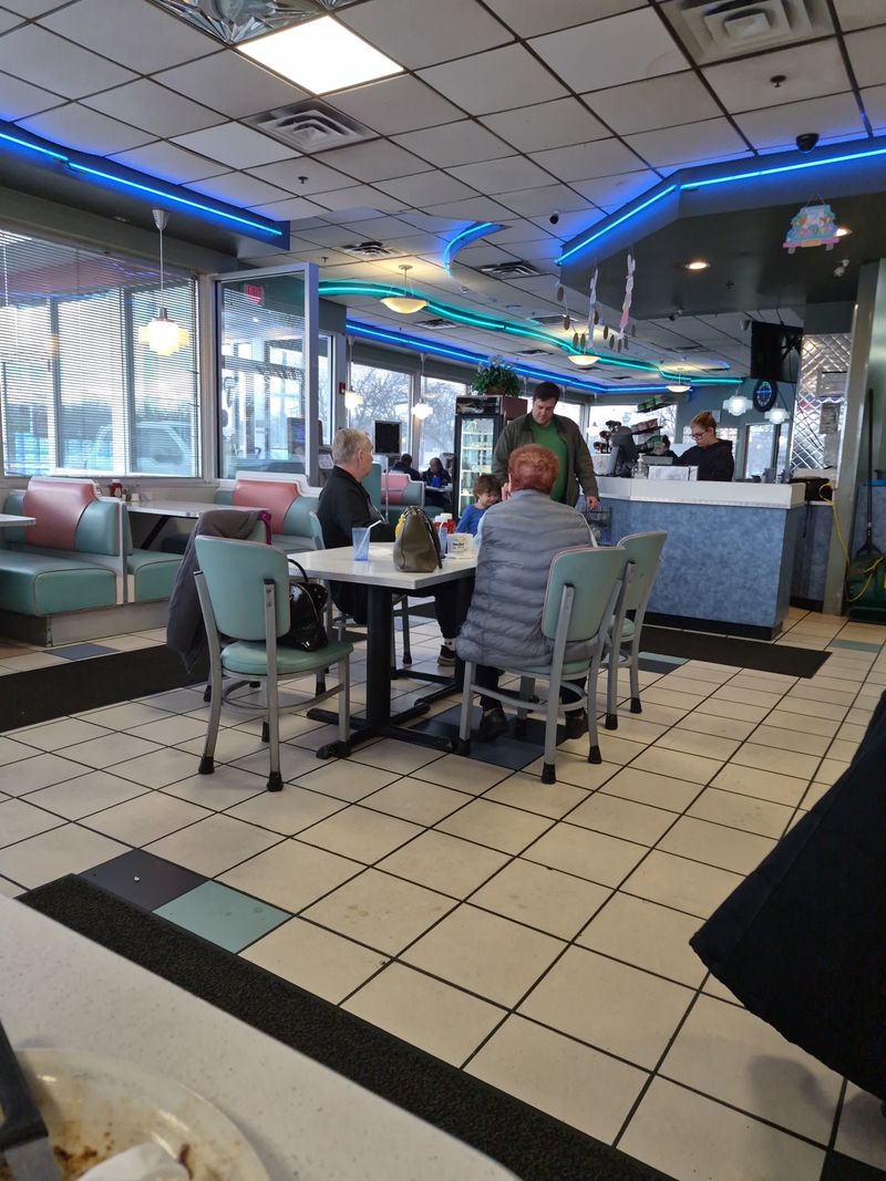 Fast Seating And A Welcoming Crew