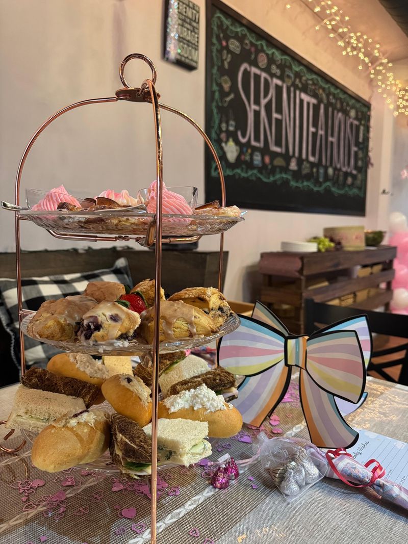 SereniTea House, Mendon