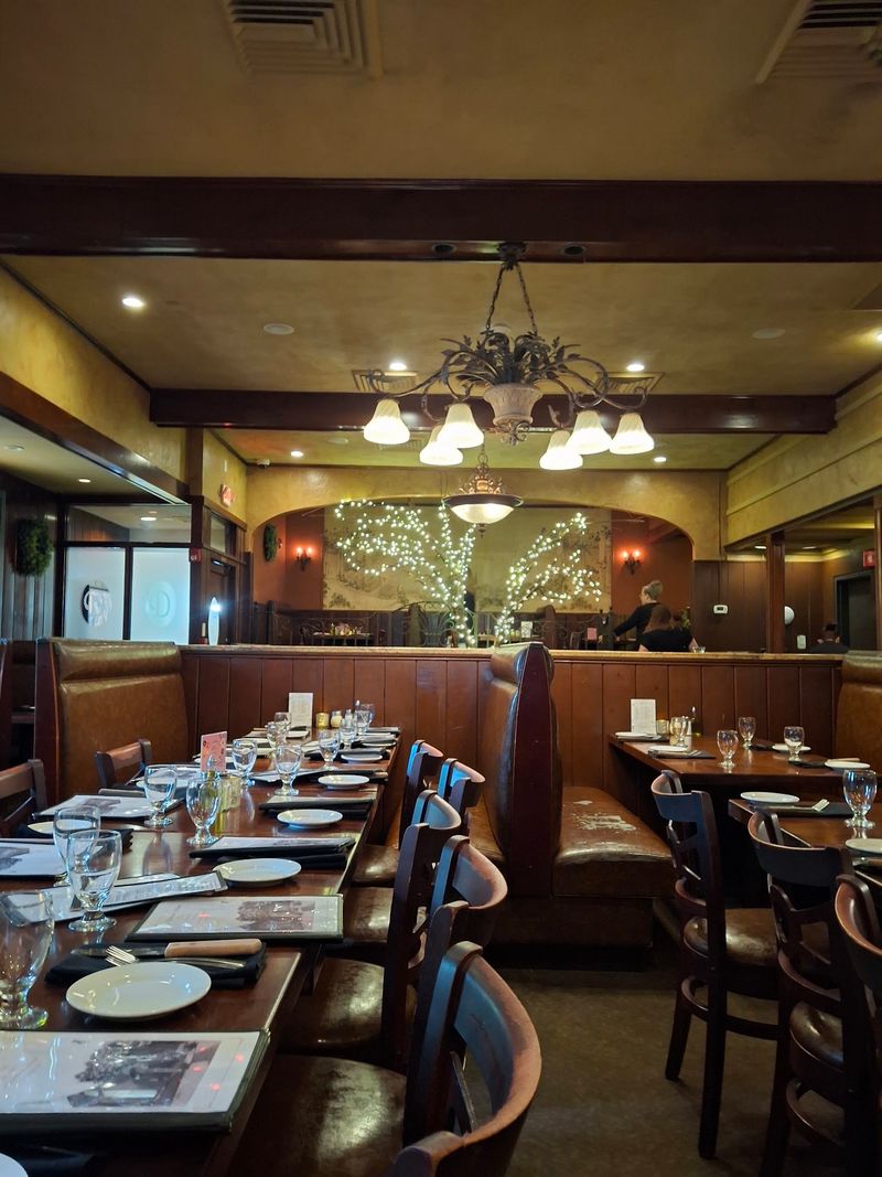 Dino's Restaurant