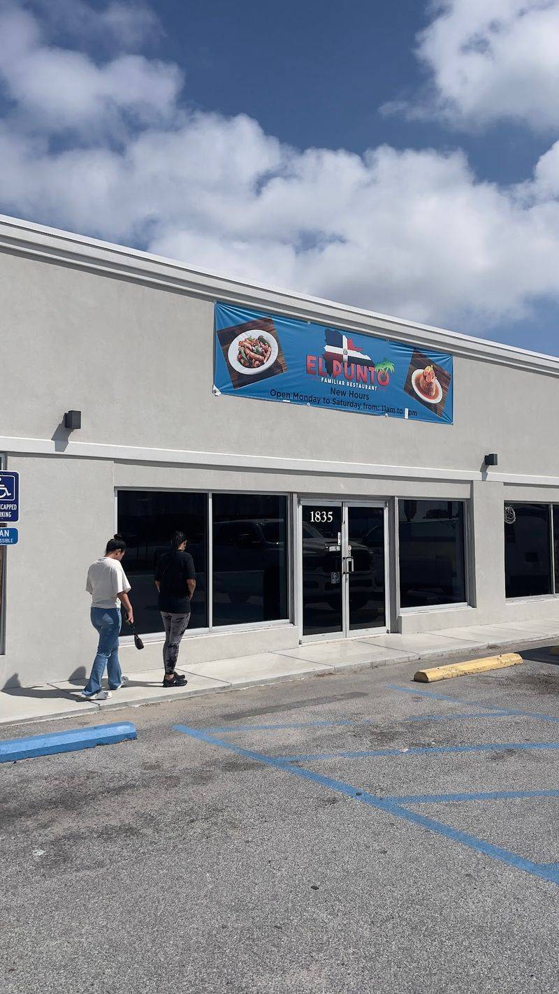  El Punto | Familiar Restaurant