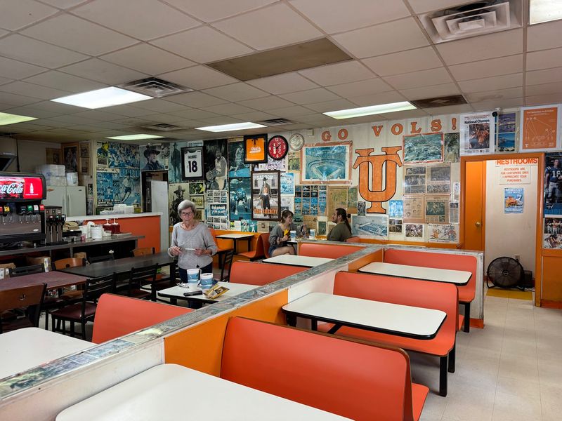 Gus's Good Times Deli