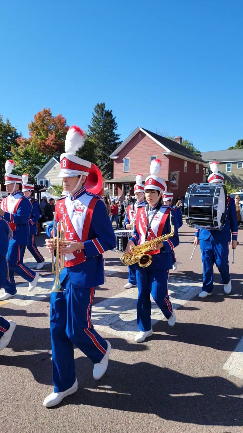 Sunday Parade Draws The Biggest Crowd Of All