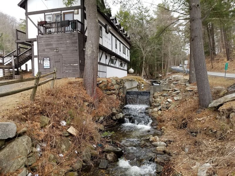 Grouse House Restaurant At Otis Ridge