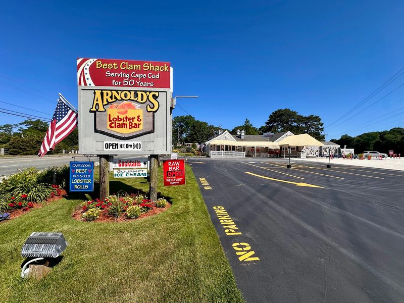 Arnold's Lobster & Clam Bar