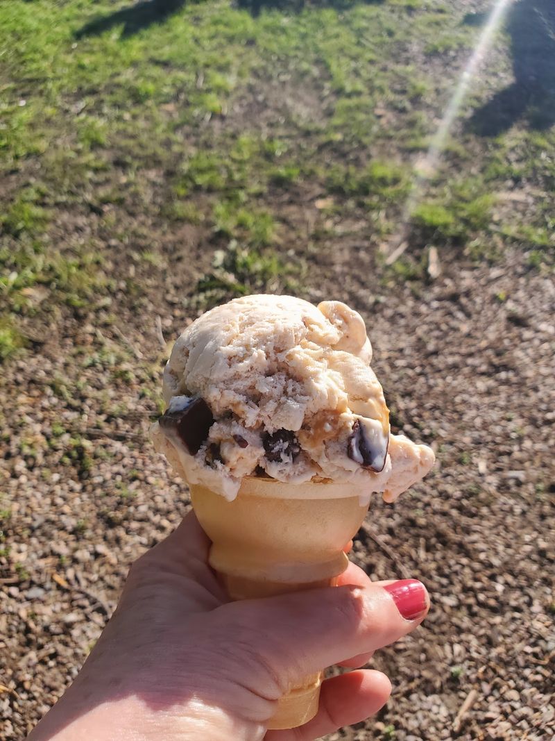 Black Raspberry: The Flavor Locals Order On Autopilot