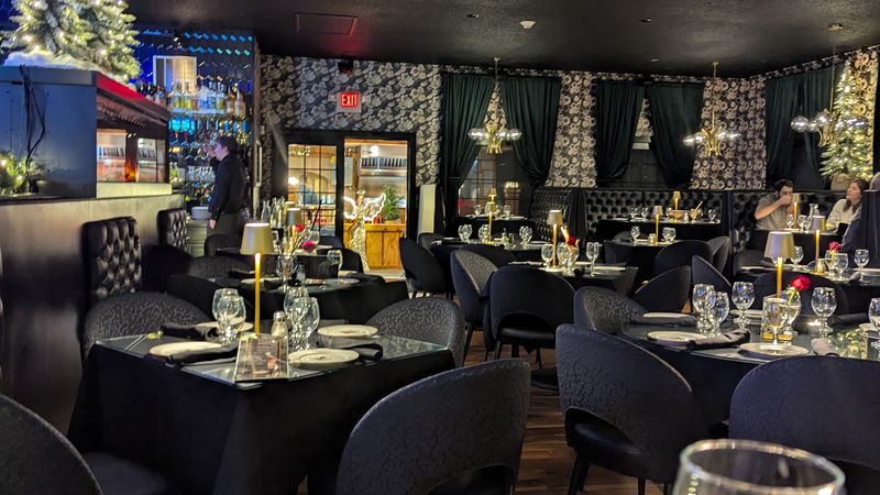 Pop's Uptown Supper Club
