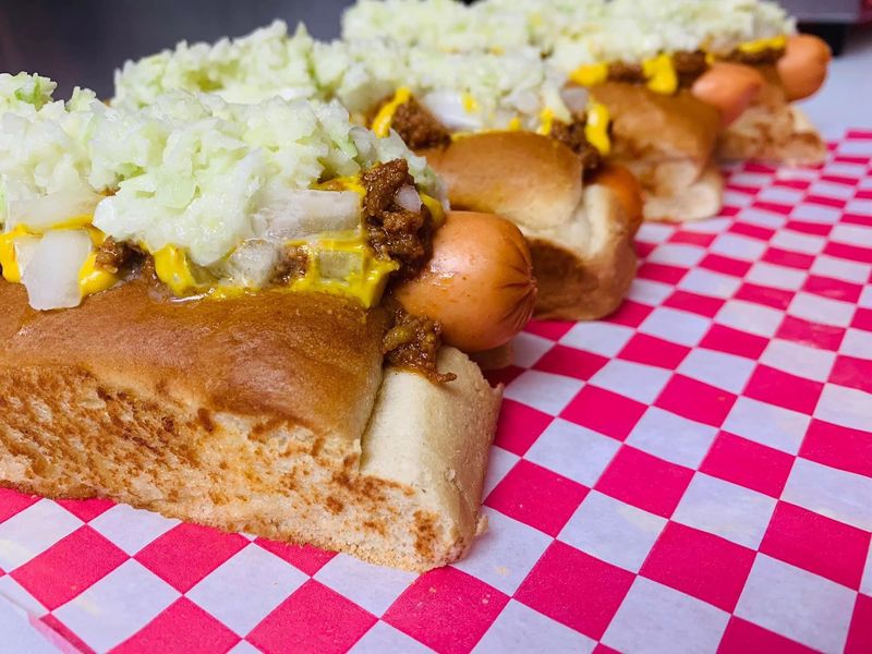 Hot Dogs And Slaw Dogs Worth The Detour