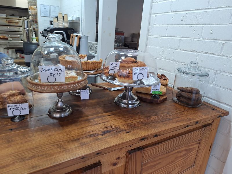 On A Limb Bakery Cafe - Salem