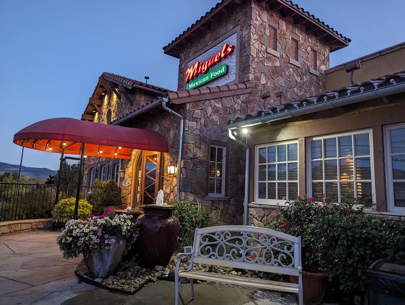 Miguel's Méxican Food At The Summit