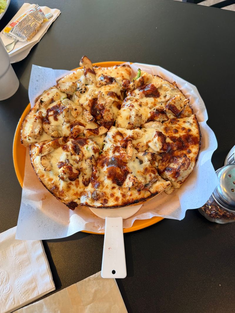 Mama's Pizza & Deli