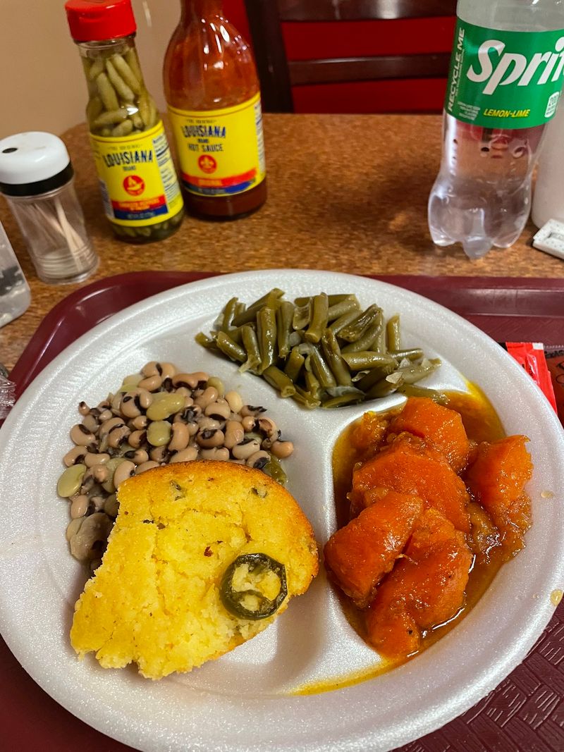 B & A Country Platter, Newton